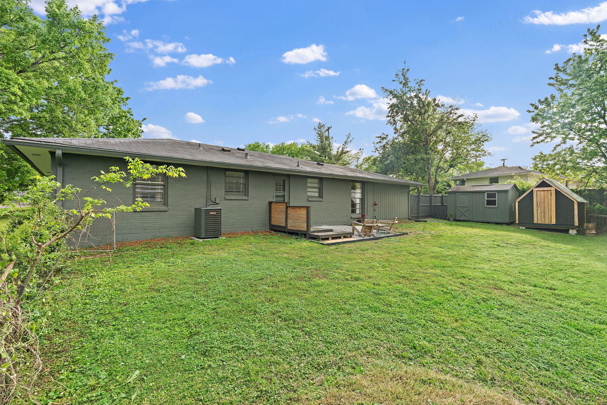 700 Barbara Dr