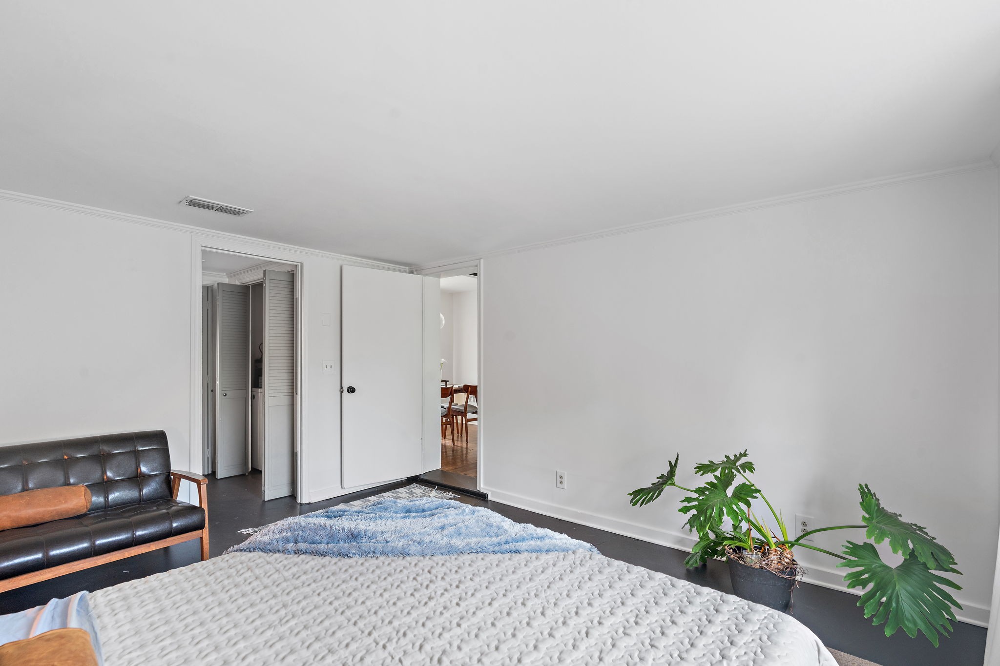 700 Barbara Dr