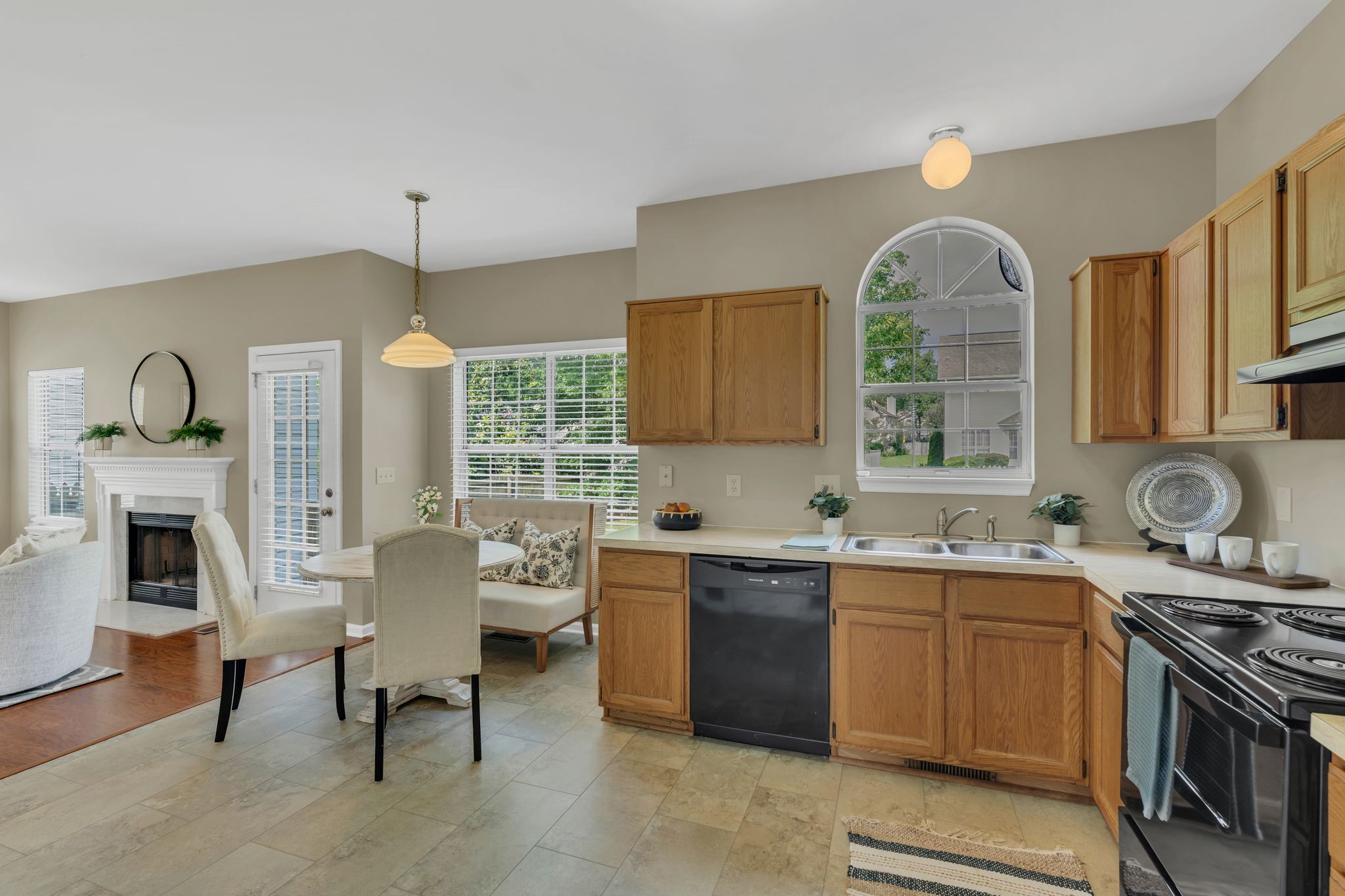405 Ramble Wood Circle