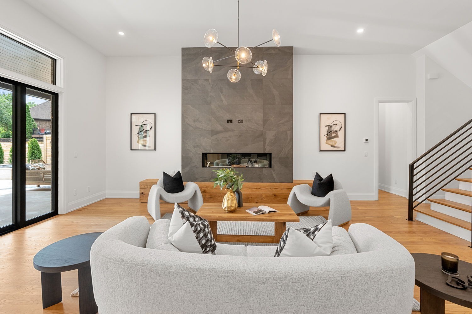 2915 Compton Rd