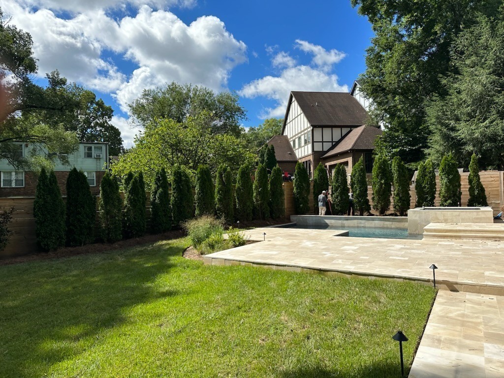 2915 Compton Rd