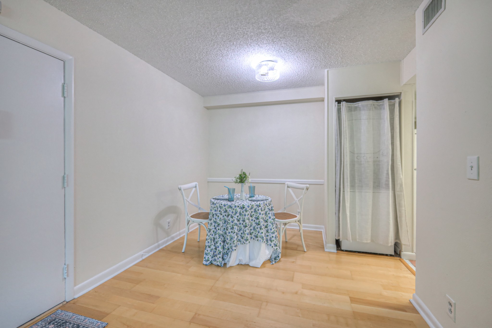 21 Vaughns Gap Rd Unit: J163