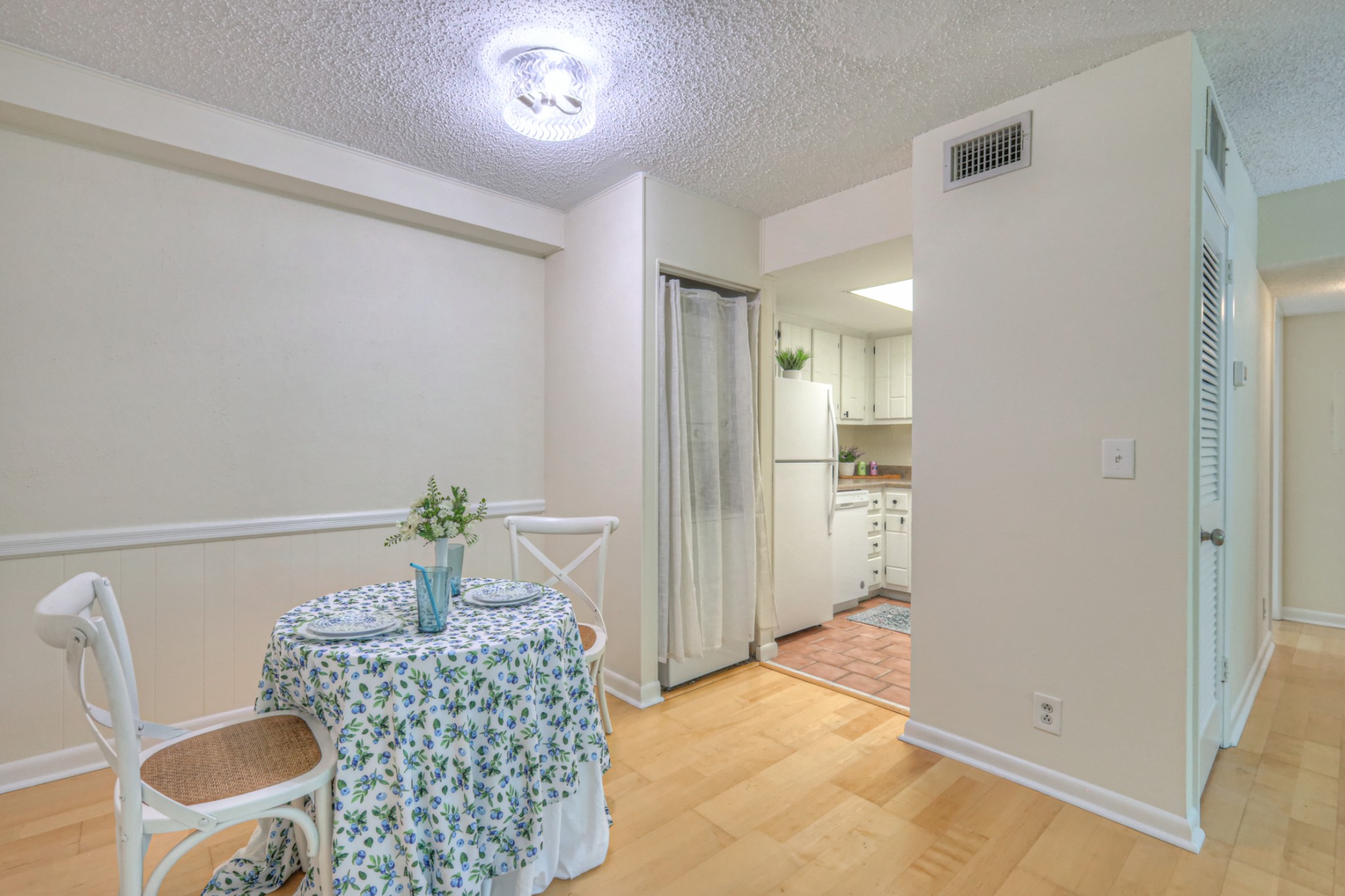 21 Vaughns Gap Rd Unit: J163