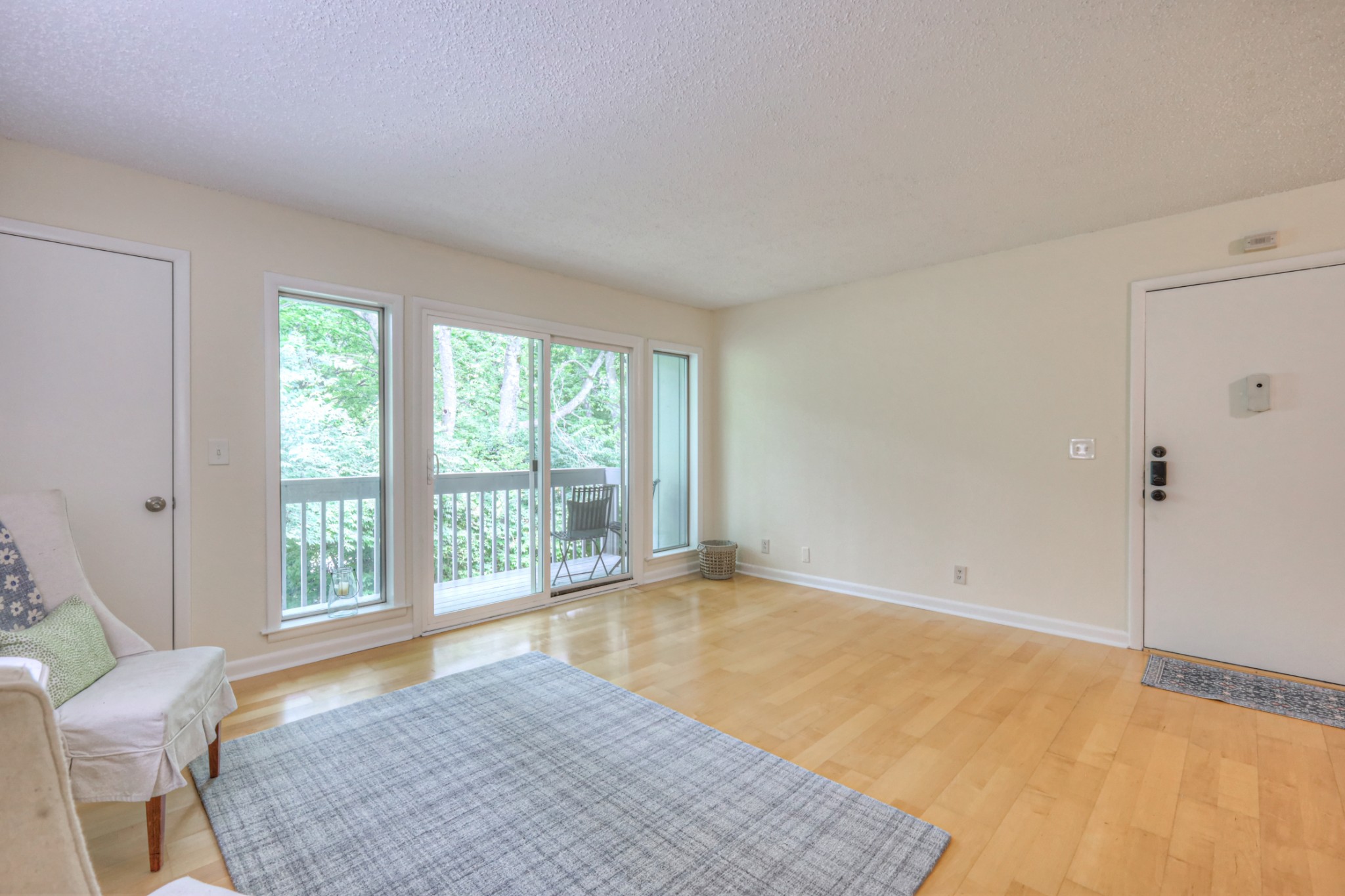 21 Vaughns Gap Rd Unit: J163