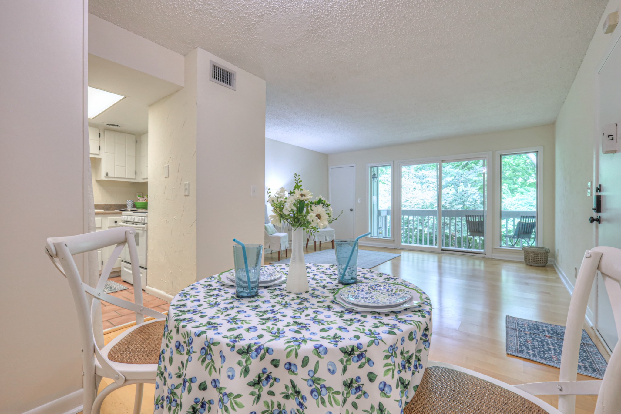 21 Vaughns Gap Rd Unit: J163