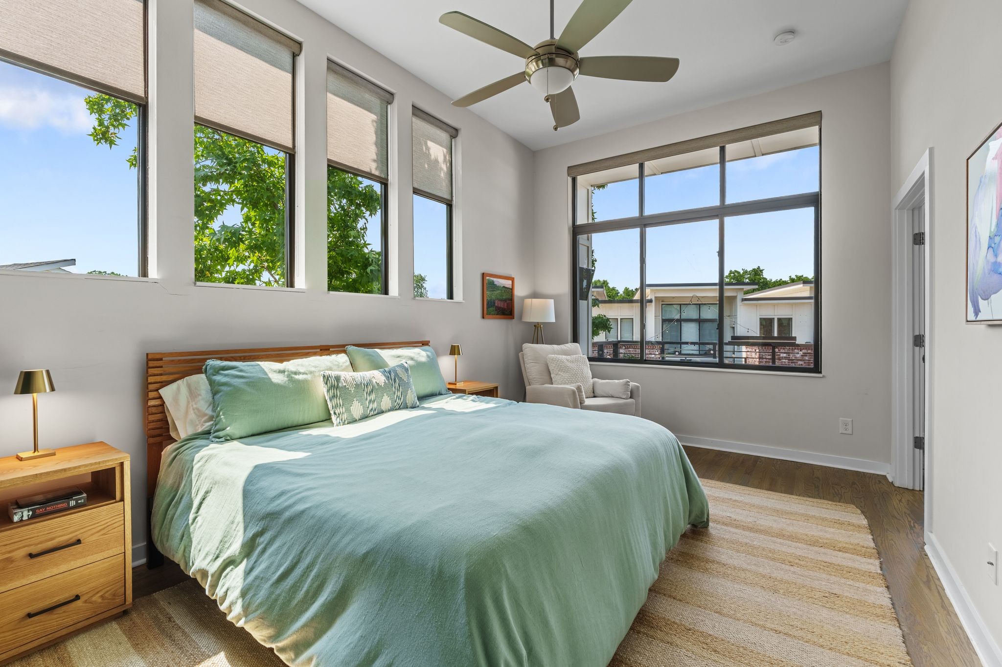 1035 Chester Ave Unit: 10
