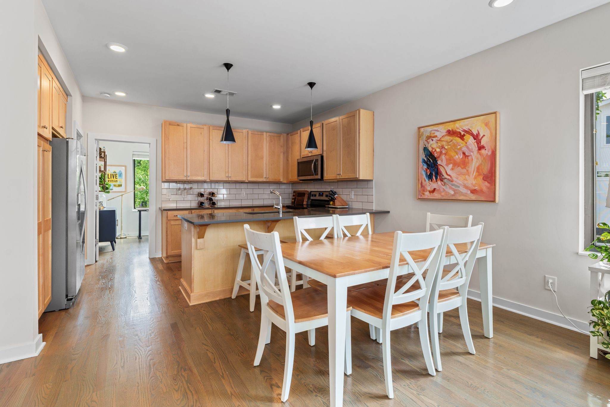 1035 Chester Ave Unit: 10