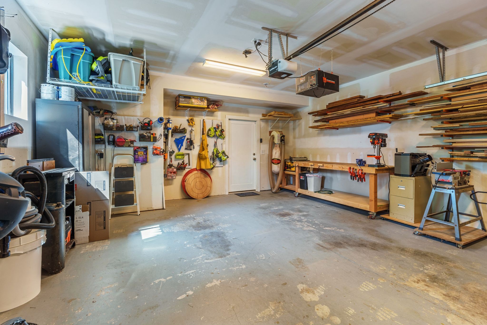 1035 Chester Ave Unit: 10