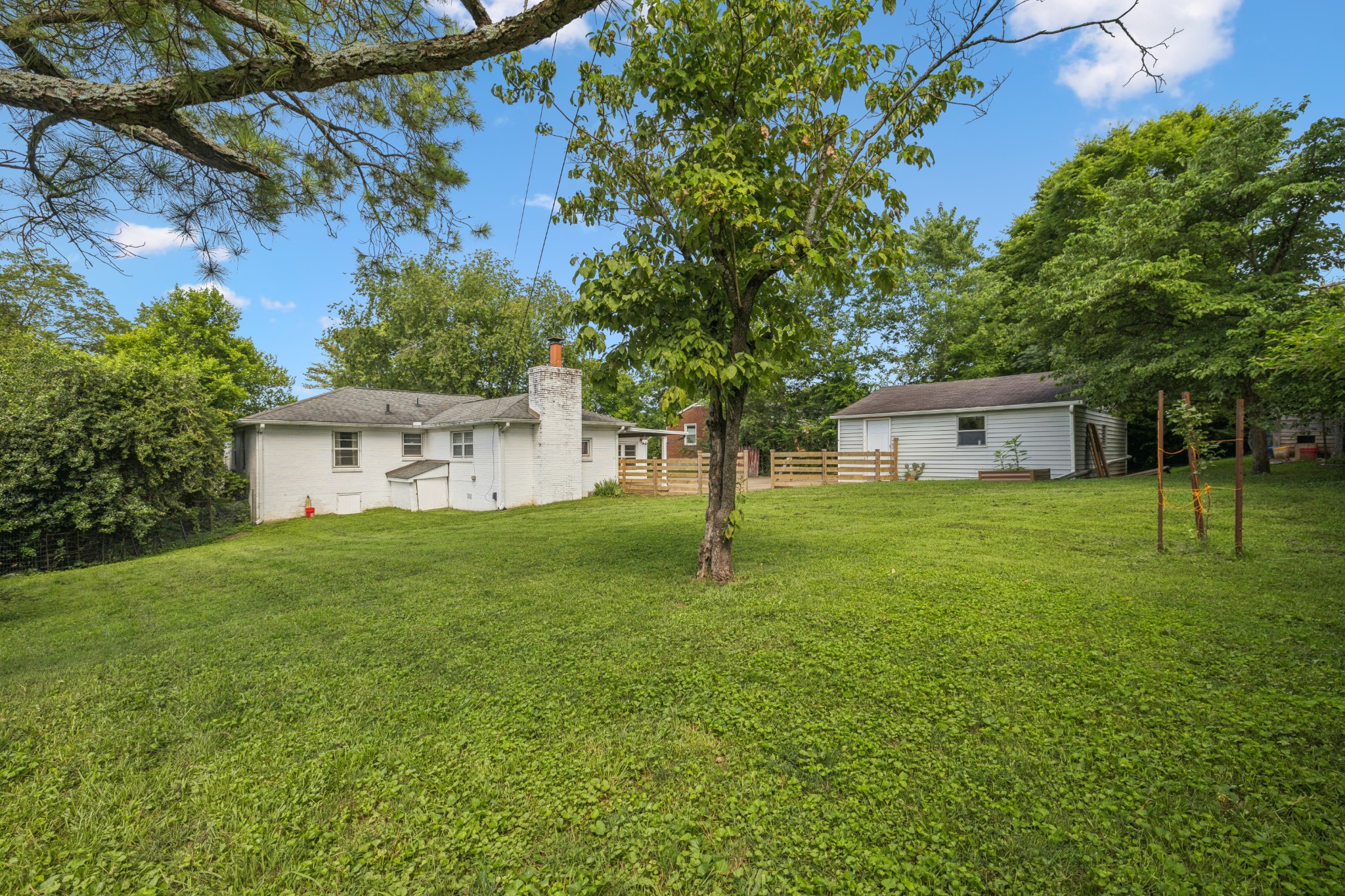 2103 Dearborn Dr