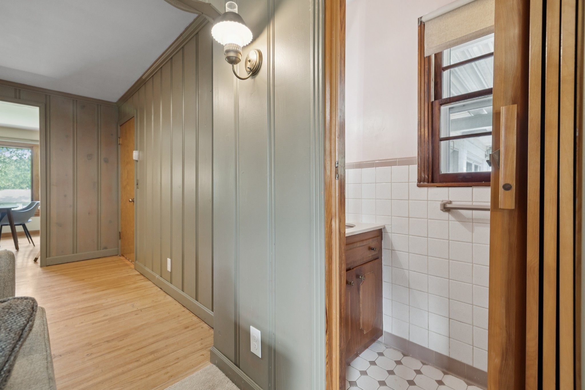 2103 Dearborn Dr