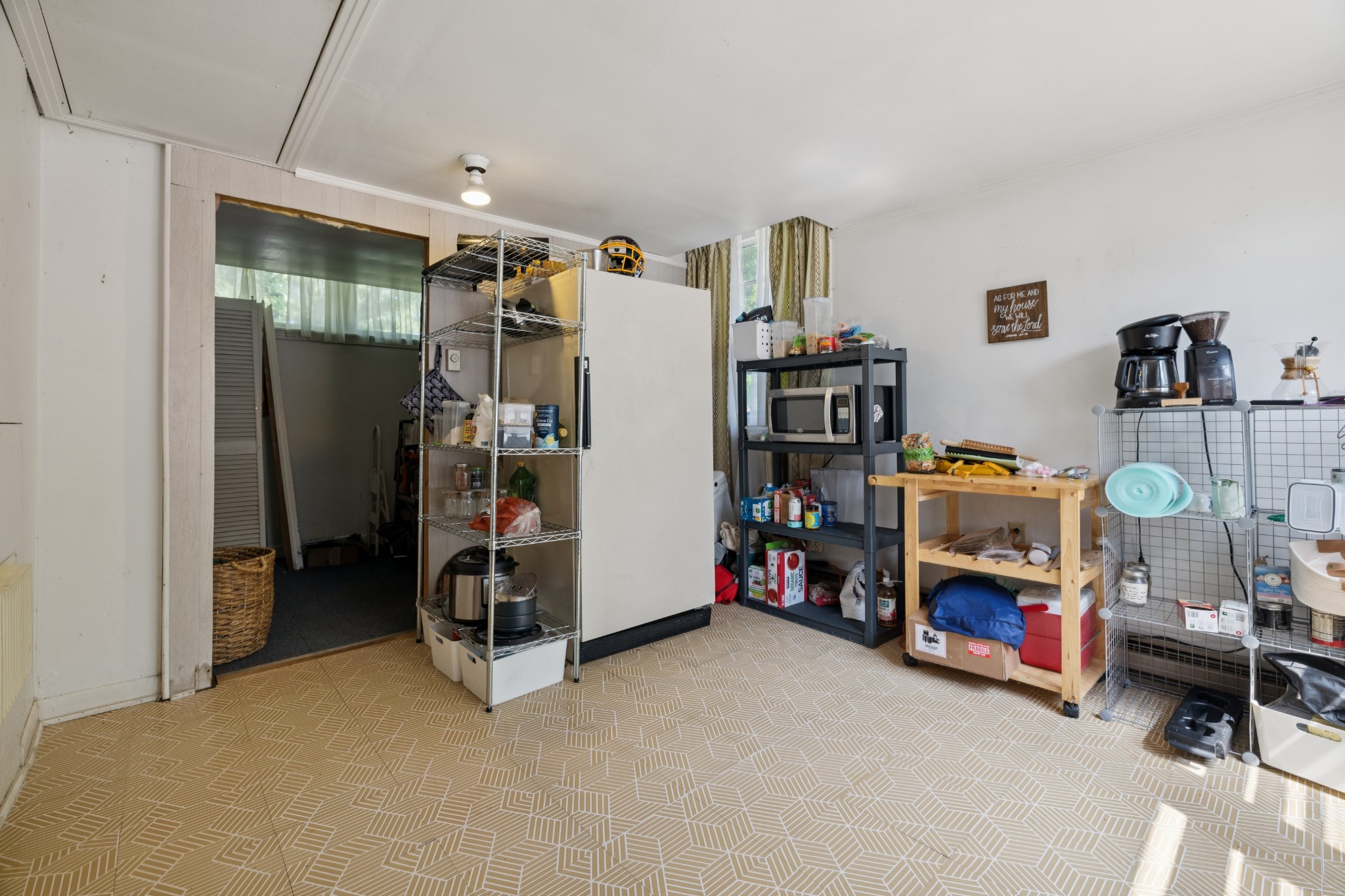 2103 Dearborn Dr
