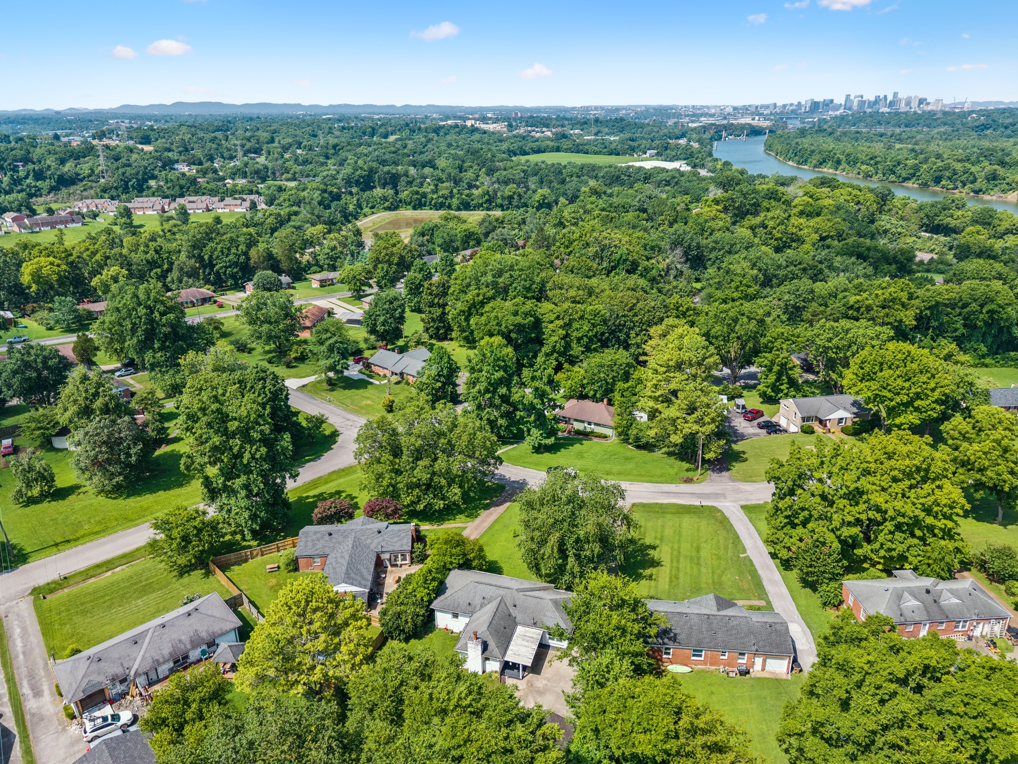 2103 Dearborn Dr