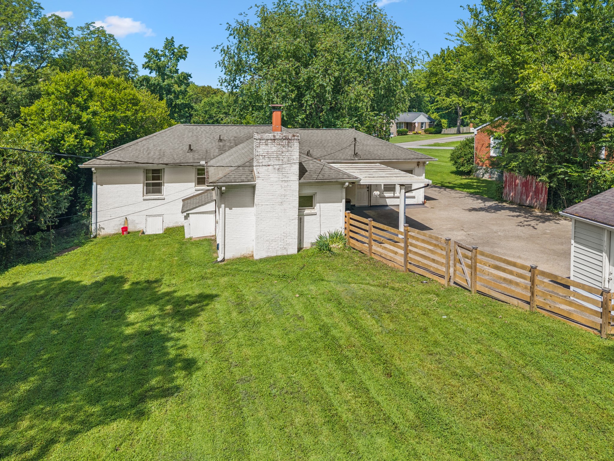 2103 Dearborn Dr