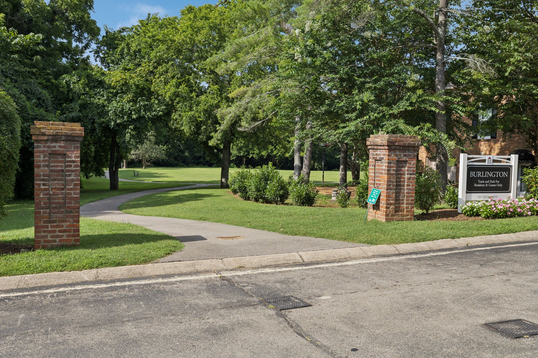 410 Charlesgate Ct