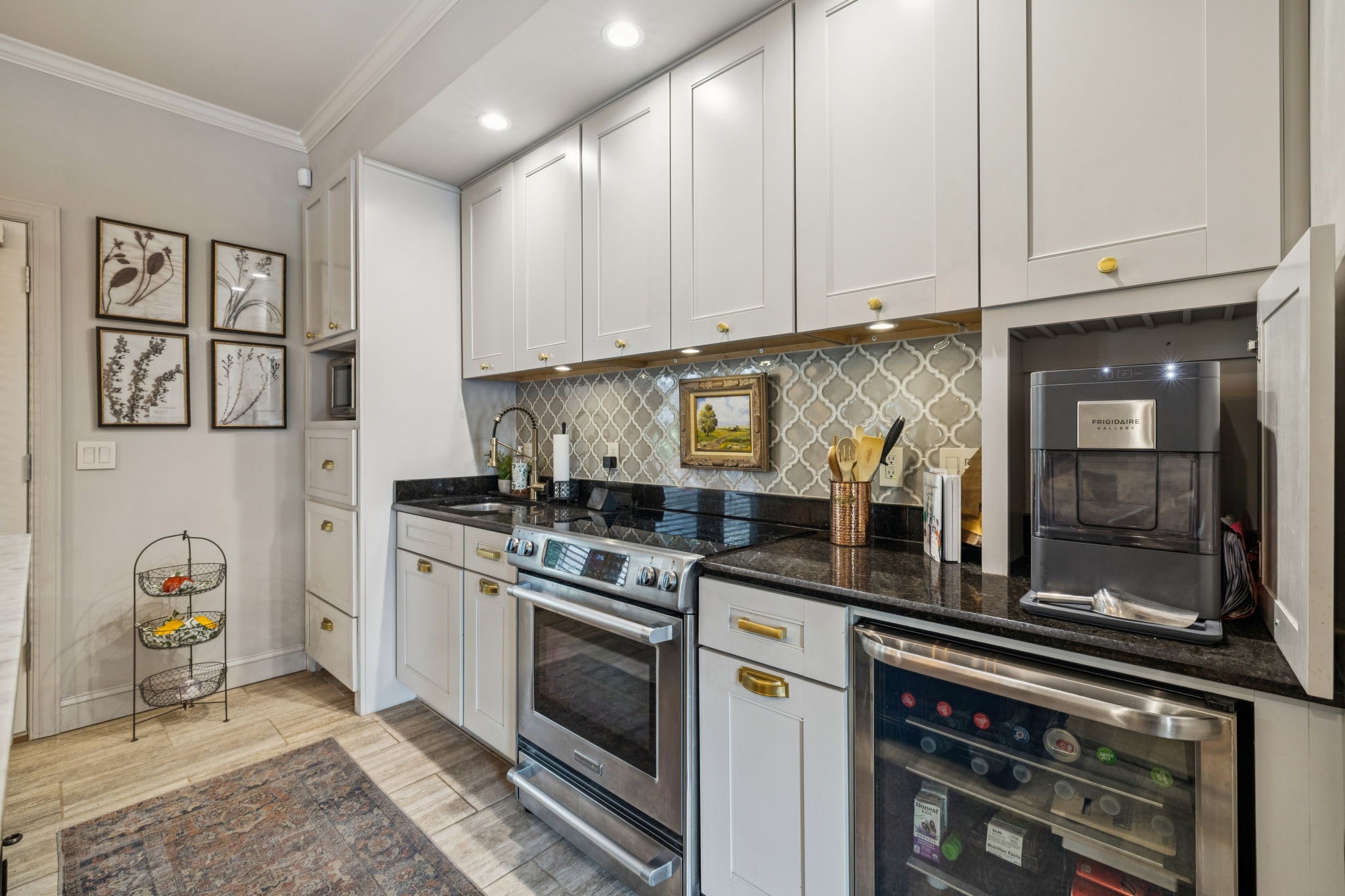 410 Charlesgate Ct
