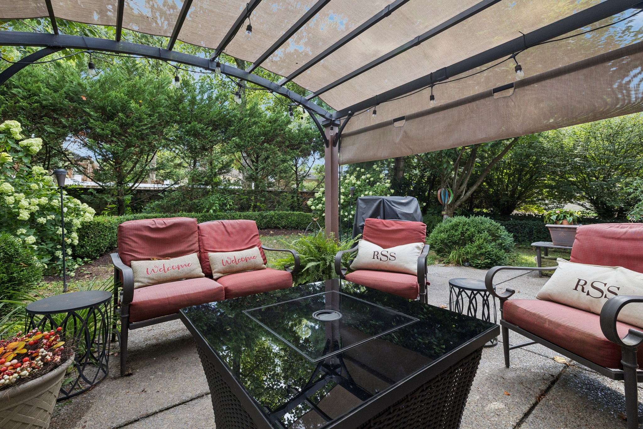 410 Charlesgate Ct