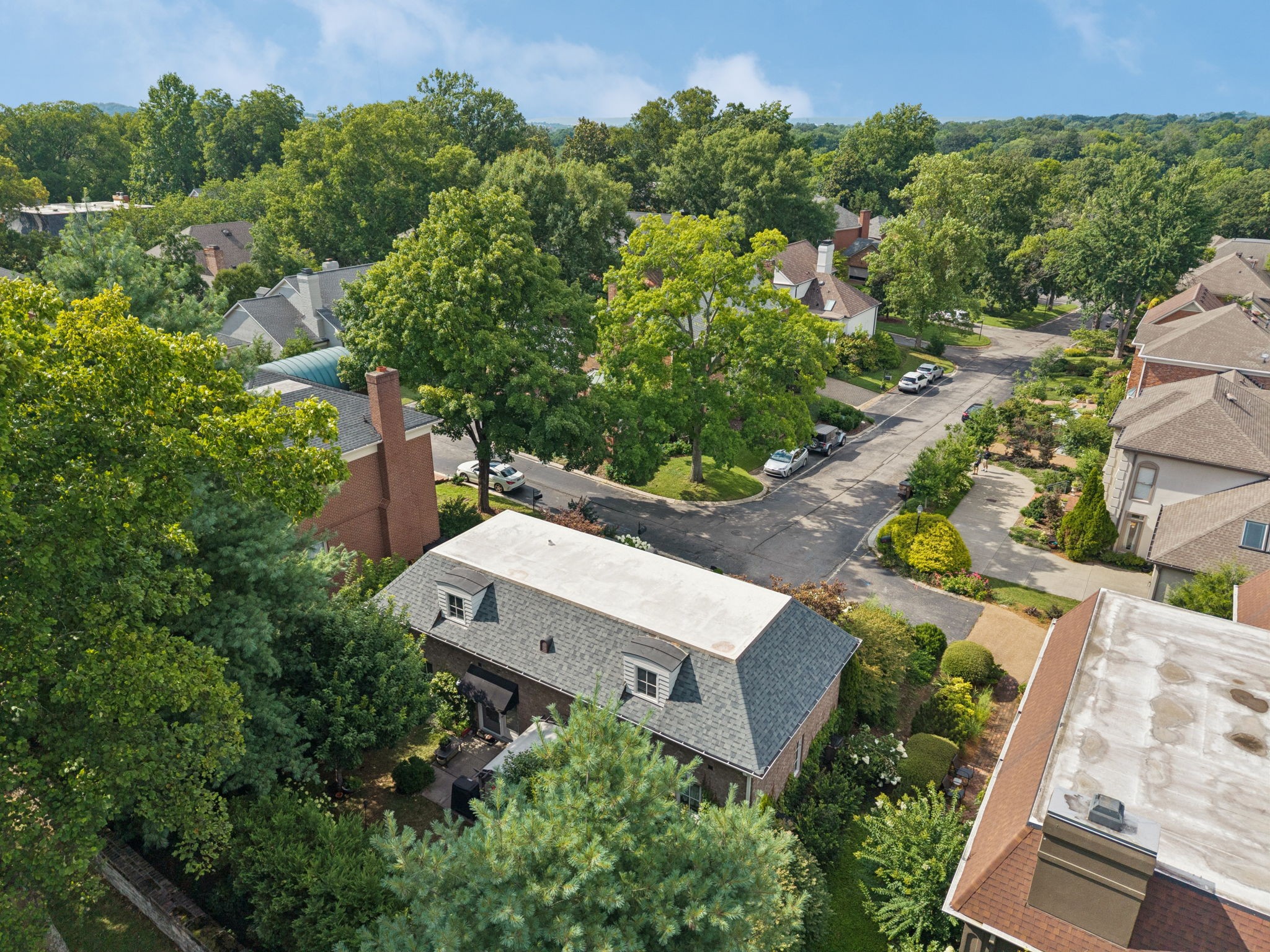 410 Charlesgate Ct