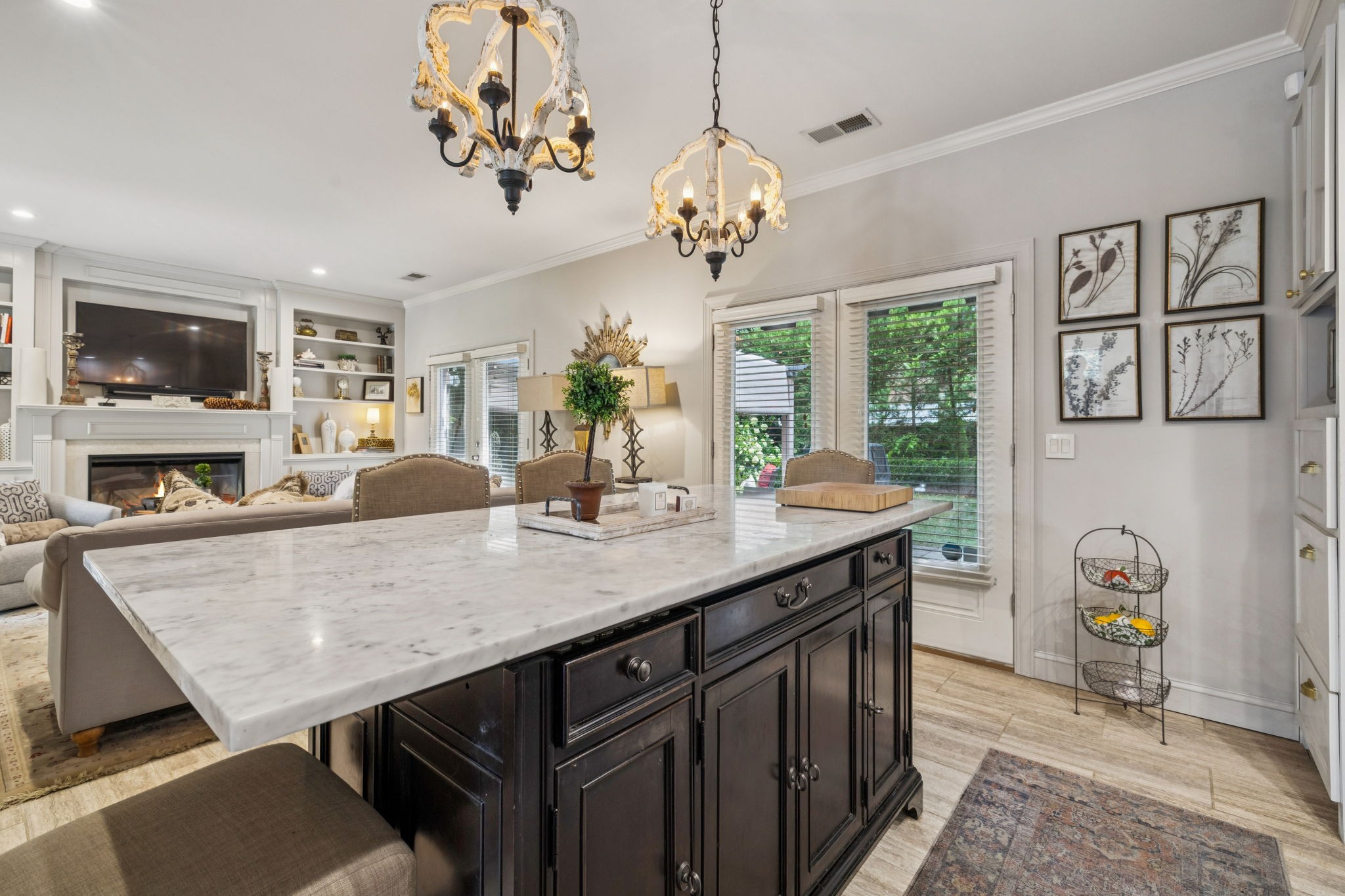 410 Charlesgate Ct