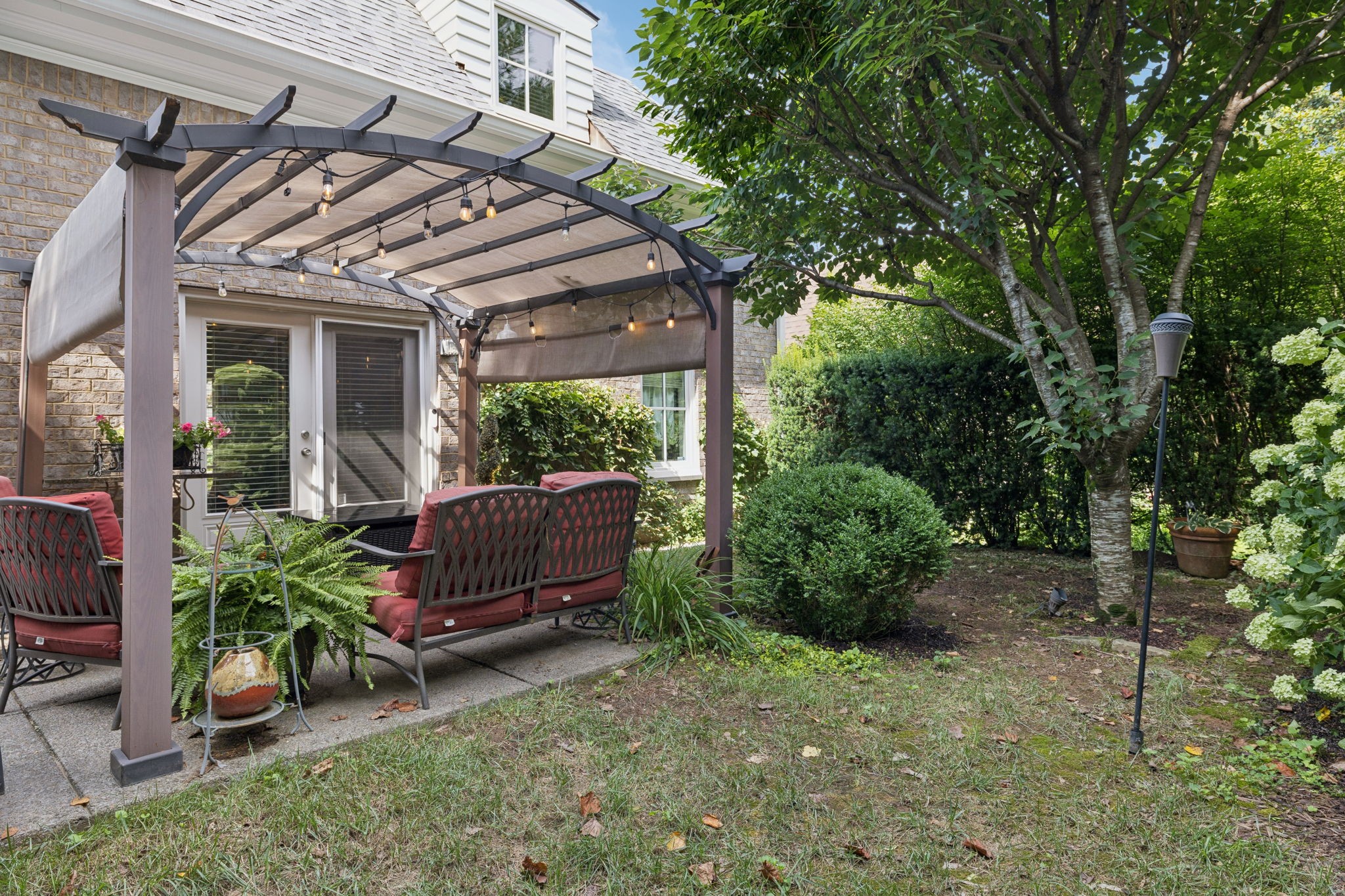 410 Charlesgate Ct