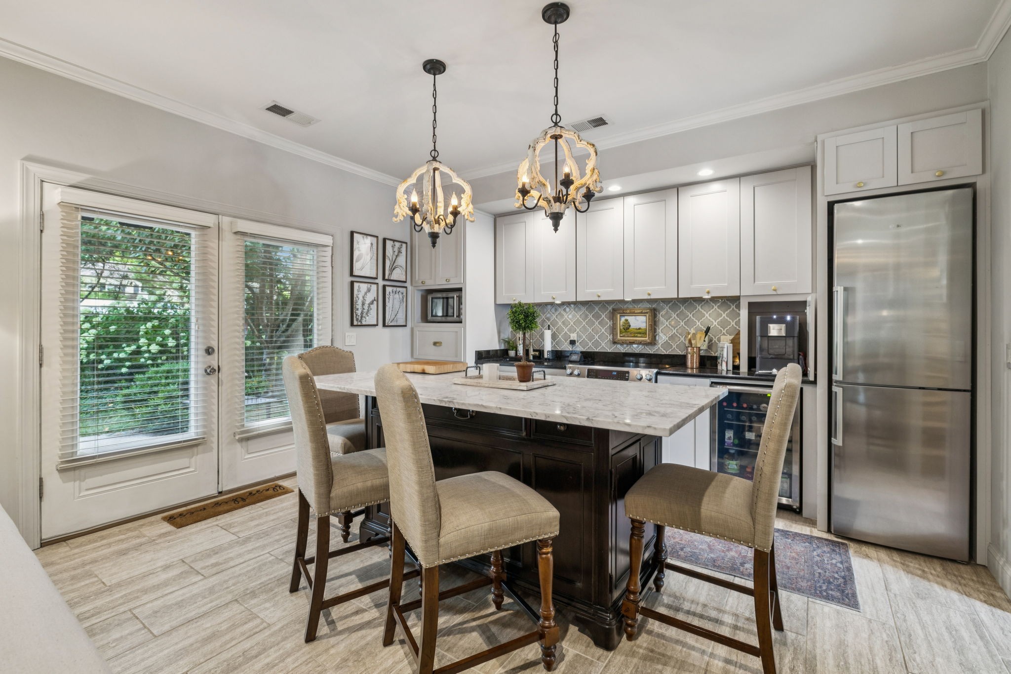 410 Charlesgate Ct