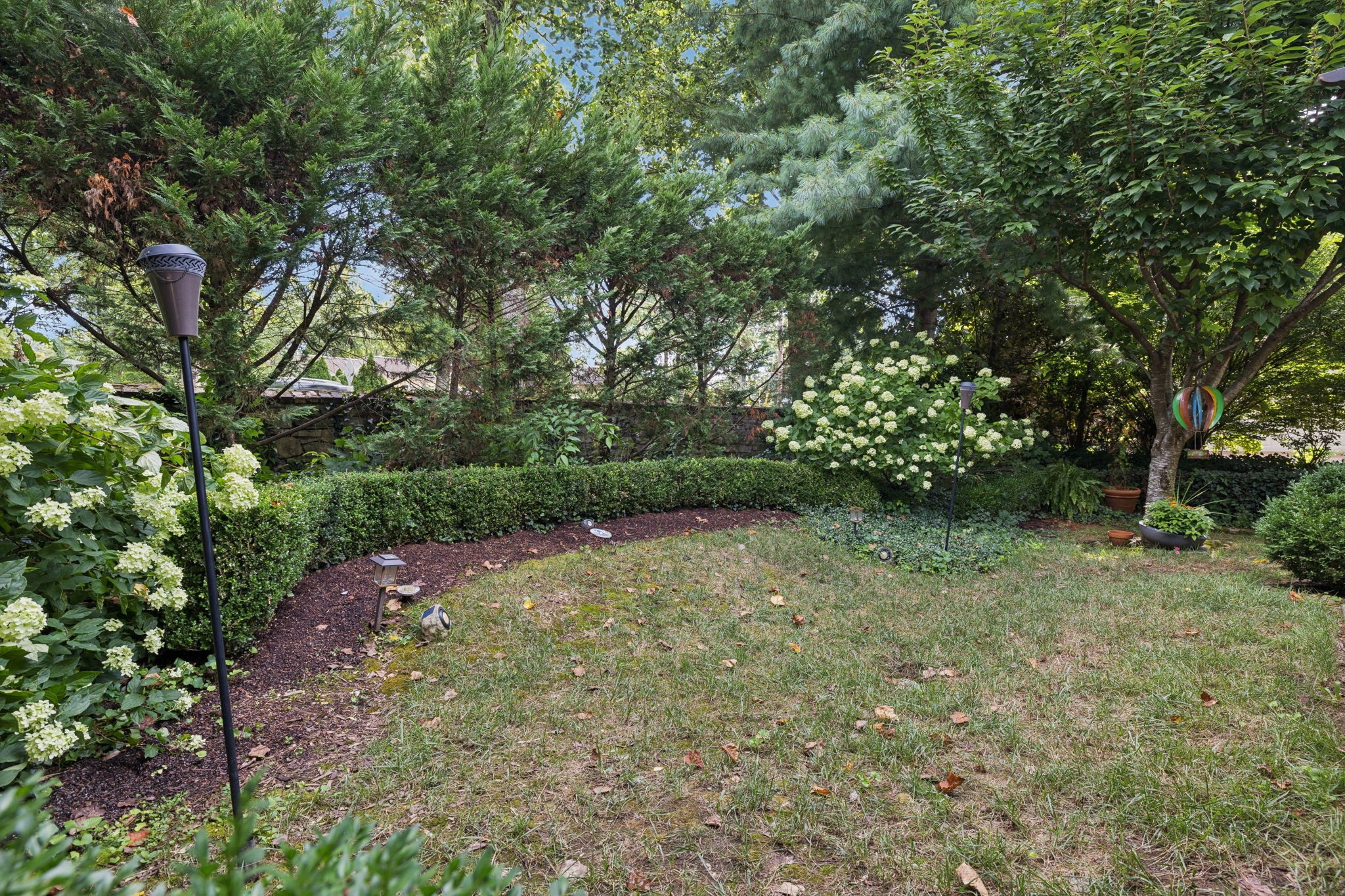 410 Charlesgate Ct