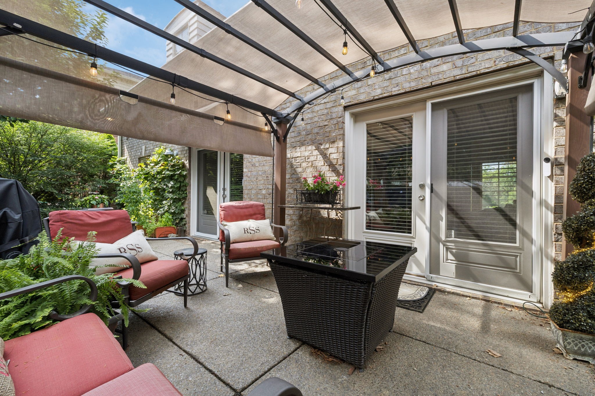 410 Charlesgate Ct