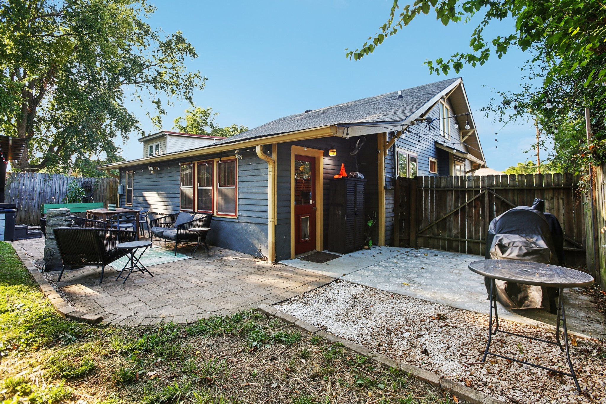 1118 Granada Ave