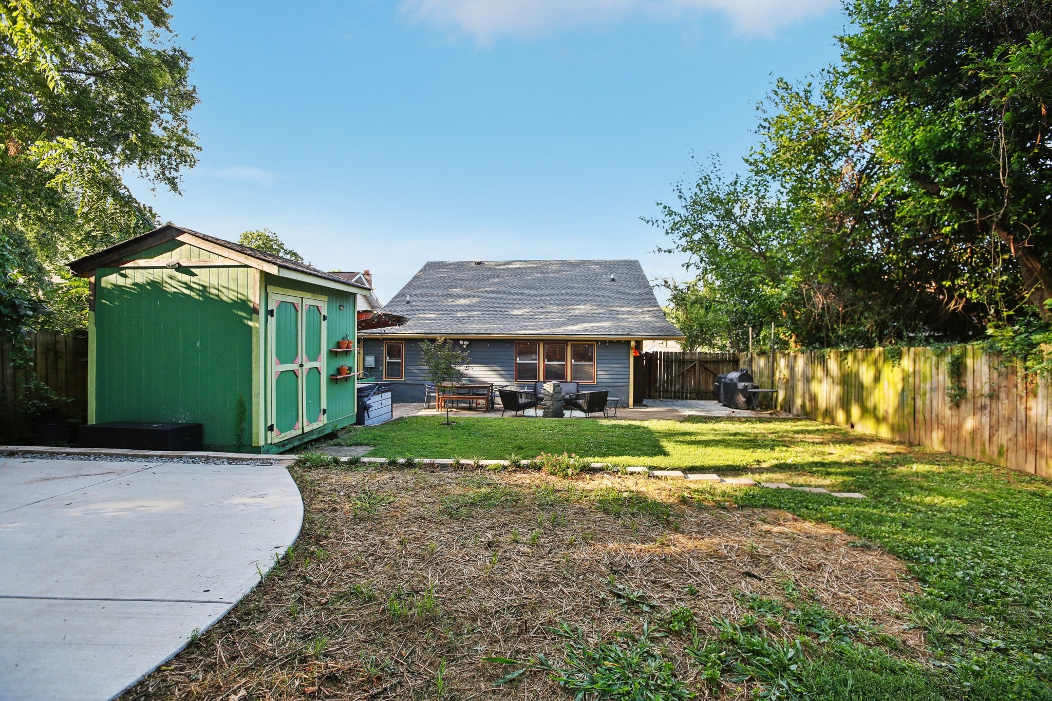 1118 Granada Ave