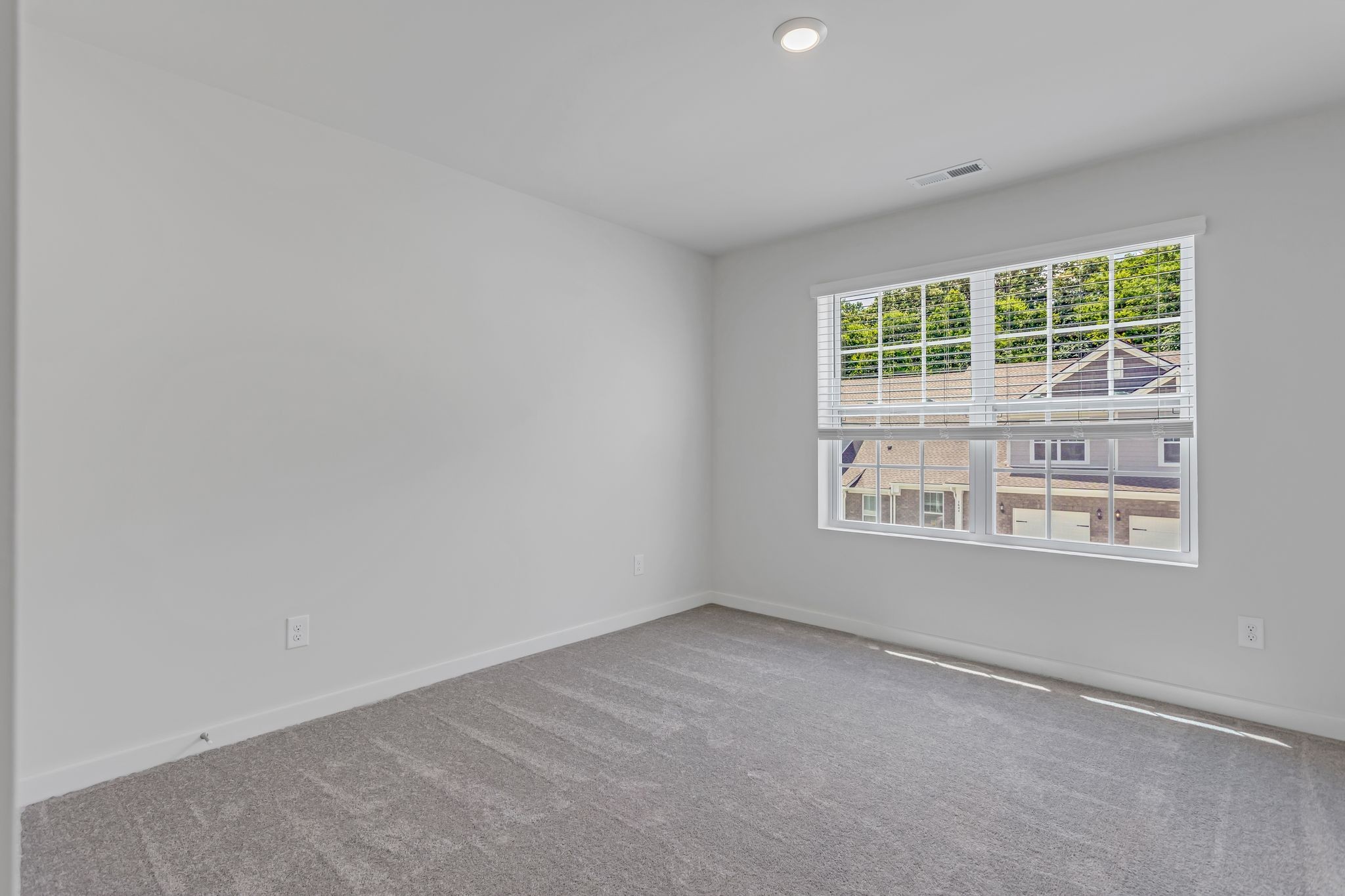 1643 Manuka Lane