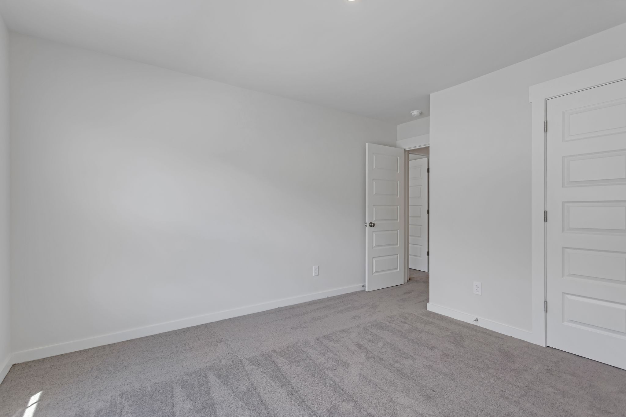 1643 Manuka Lane
