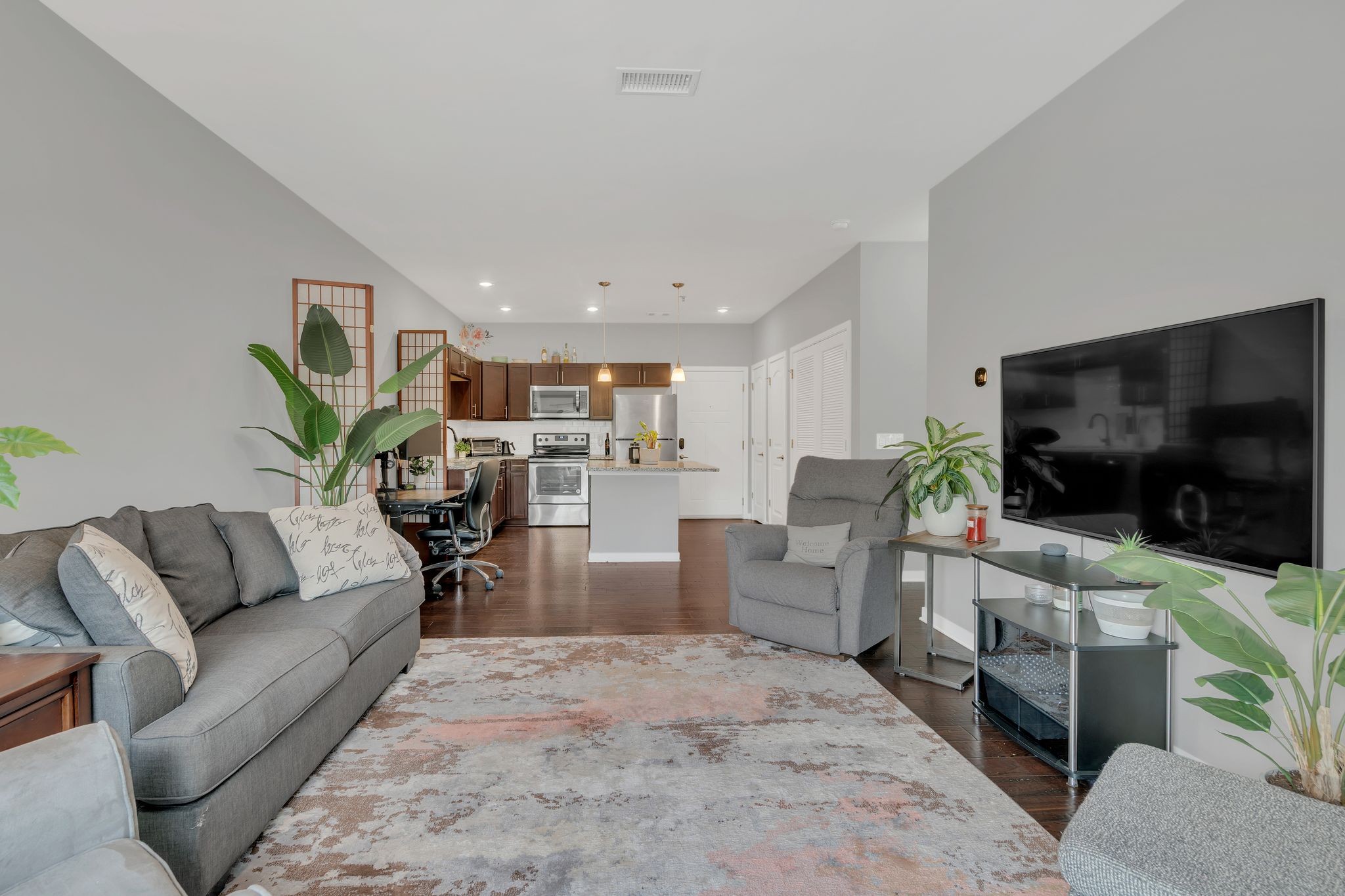 1122 Litton Ave Unit: 213