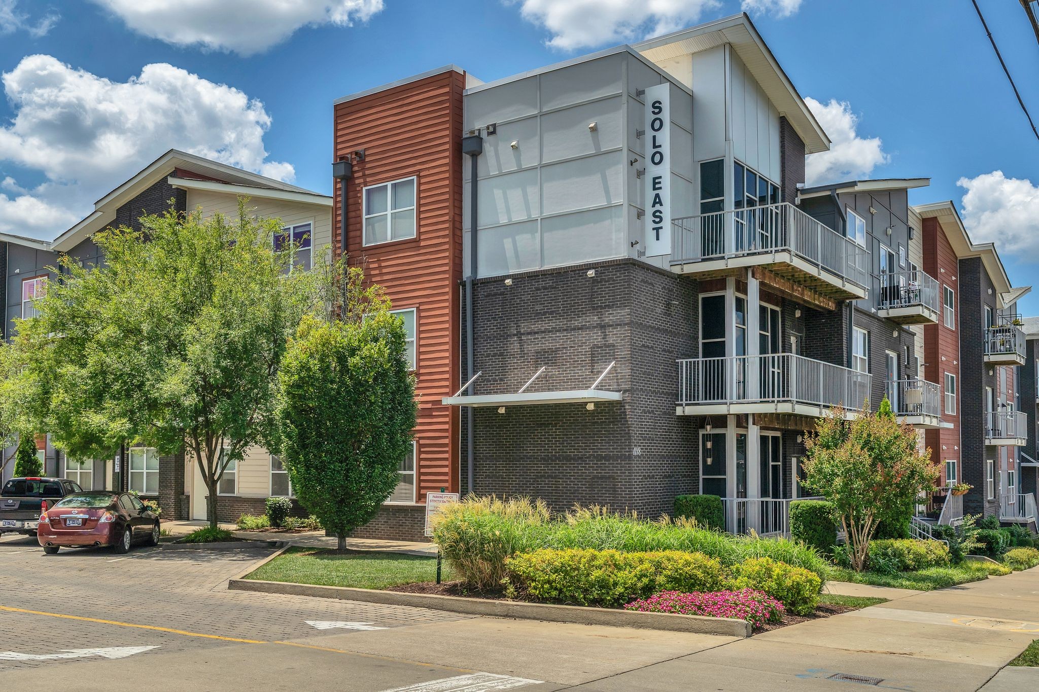 1122 Litton Ave Unit: 213
