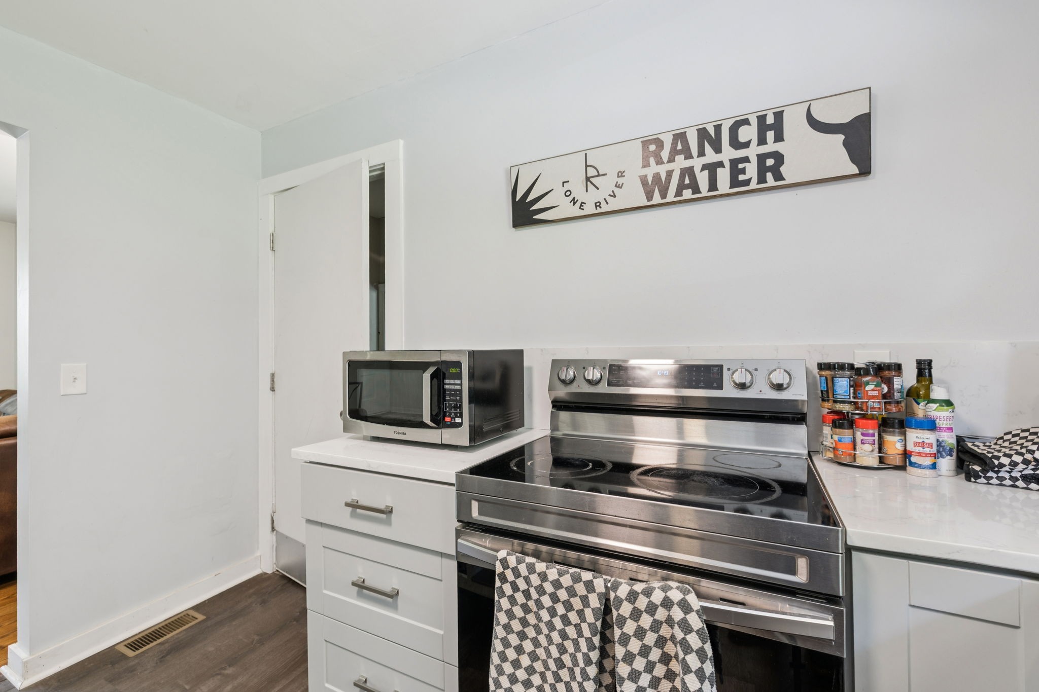 331 Eventide Dr