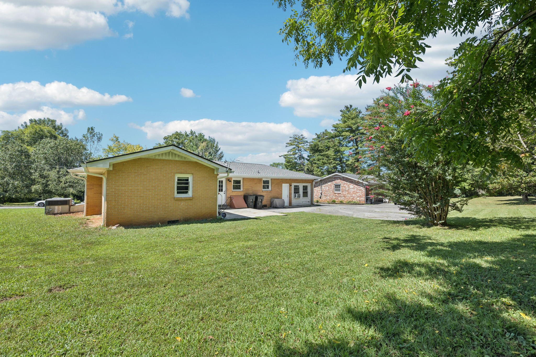 331 Eventide Dr