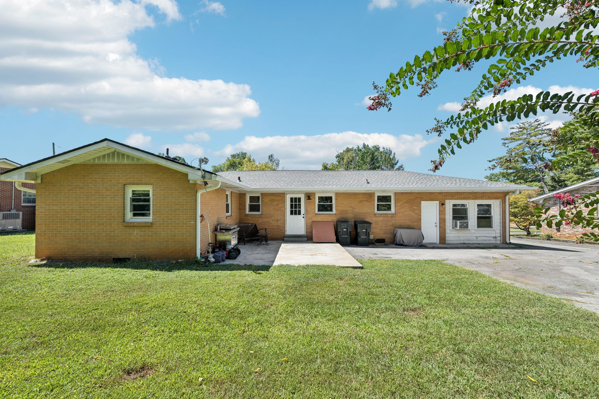 331 Eventide Dr