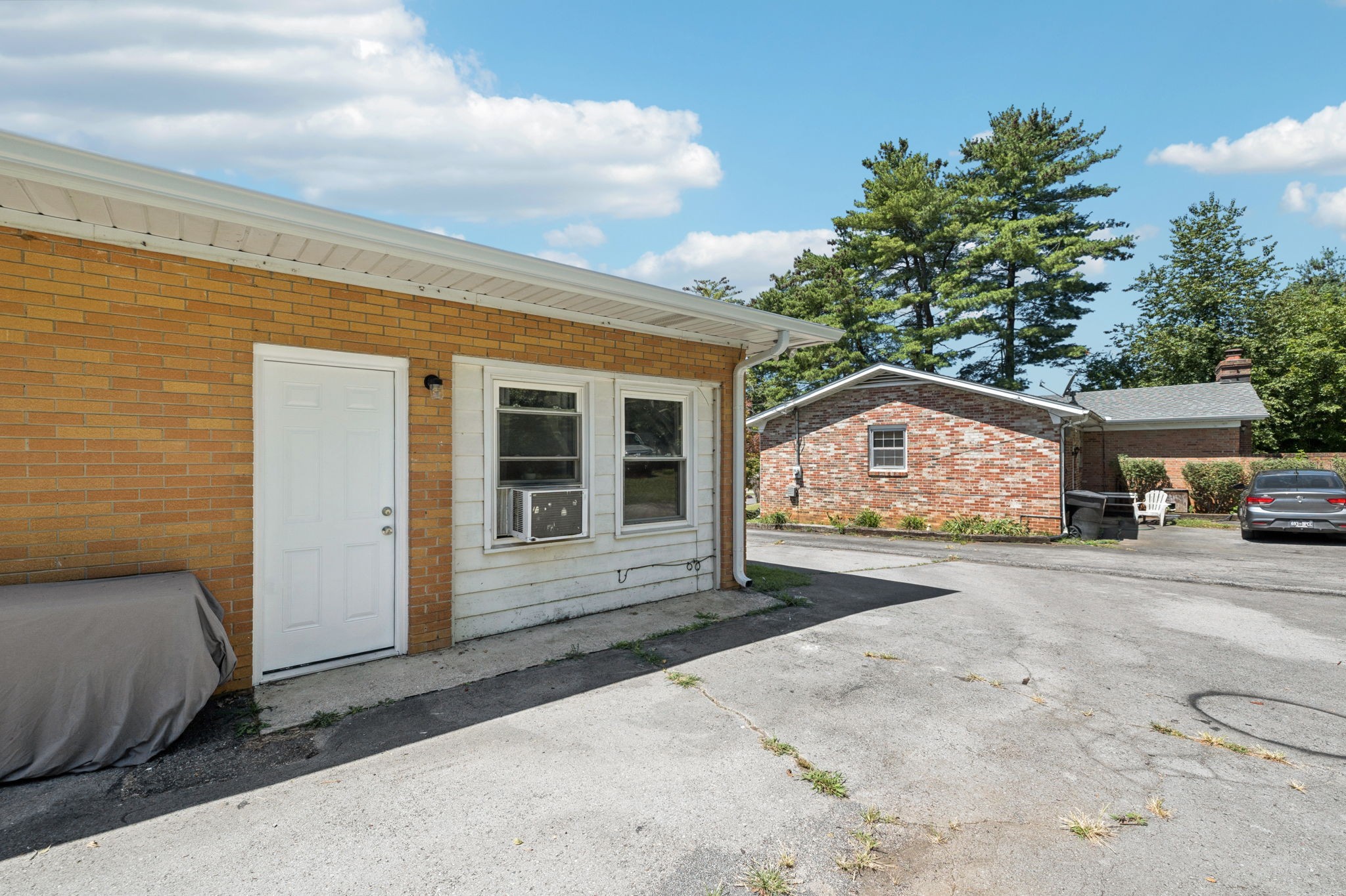 331 Eventide Dr