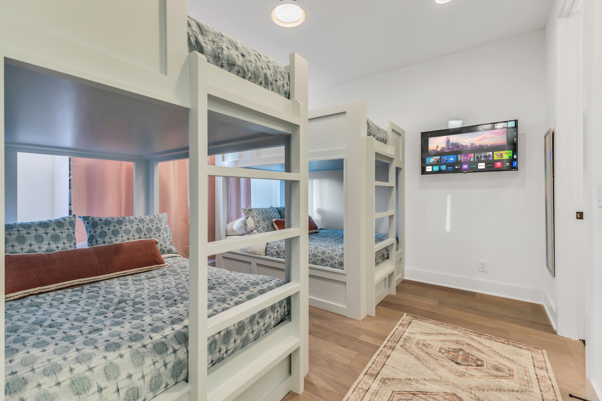 2176 Carson St Unit: 5
