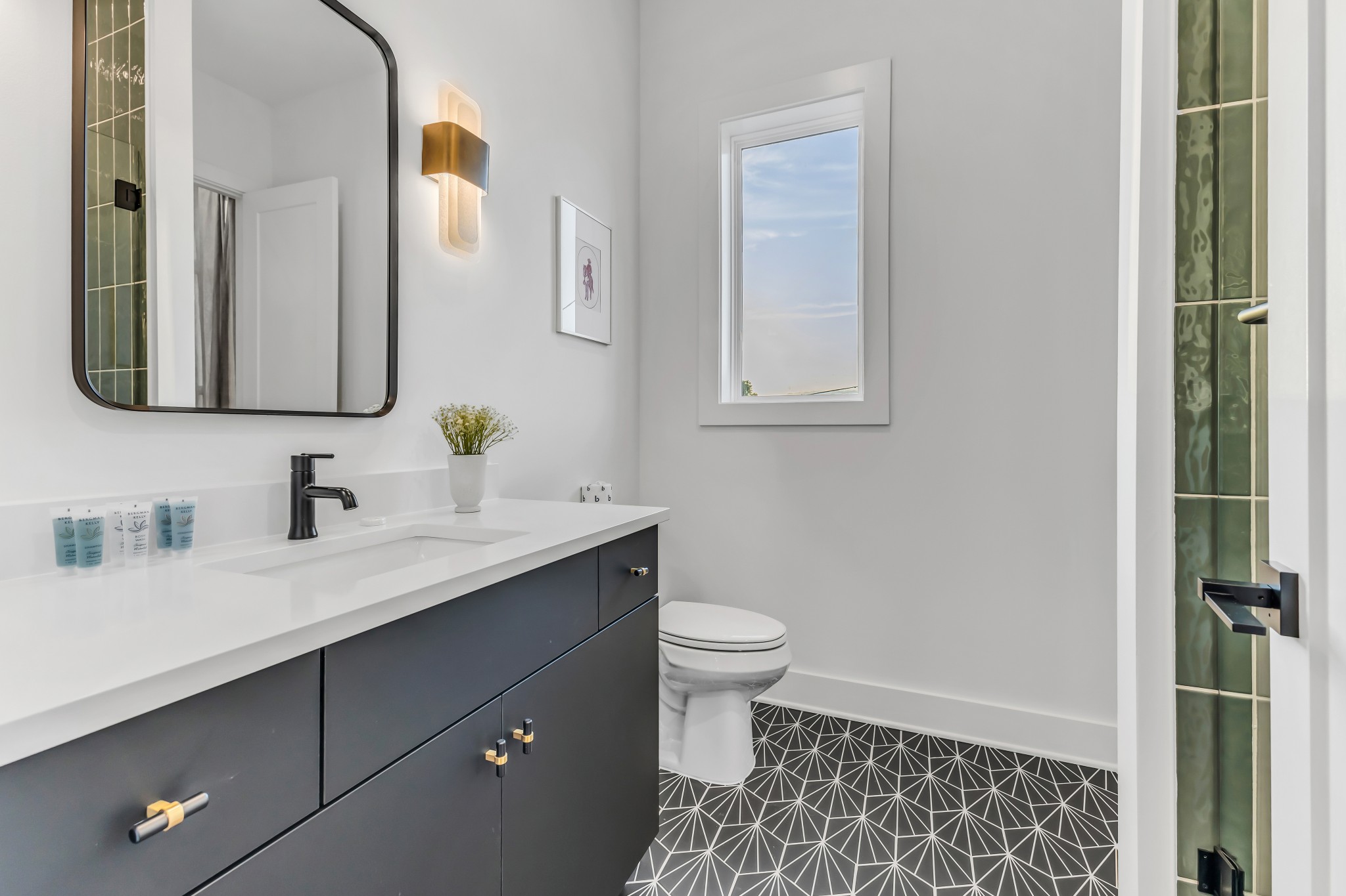 2176 Carson St Unit: 5
