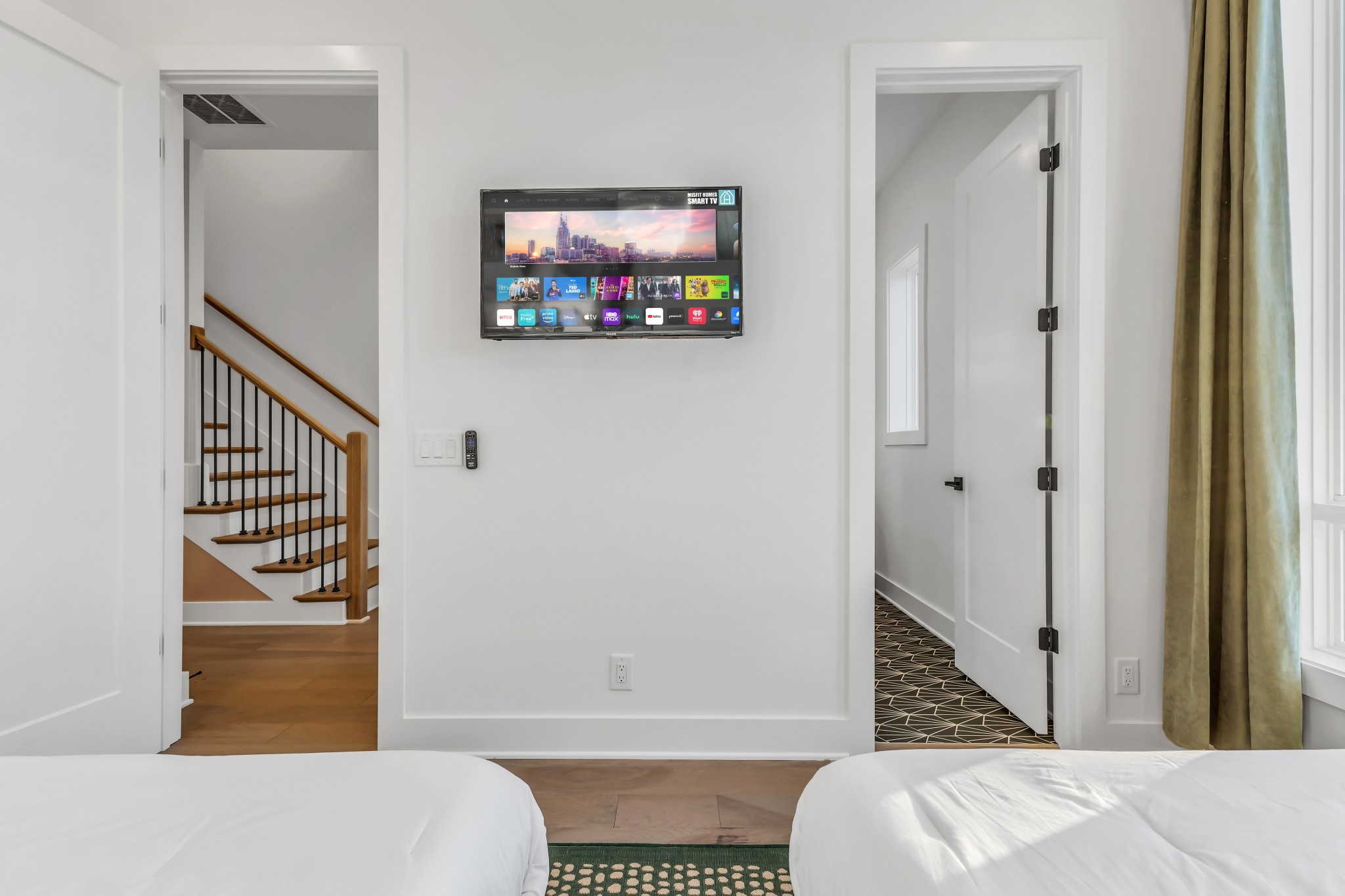 2176 Carson St Unit: 5