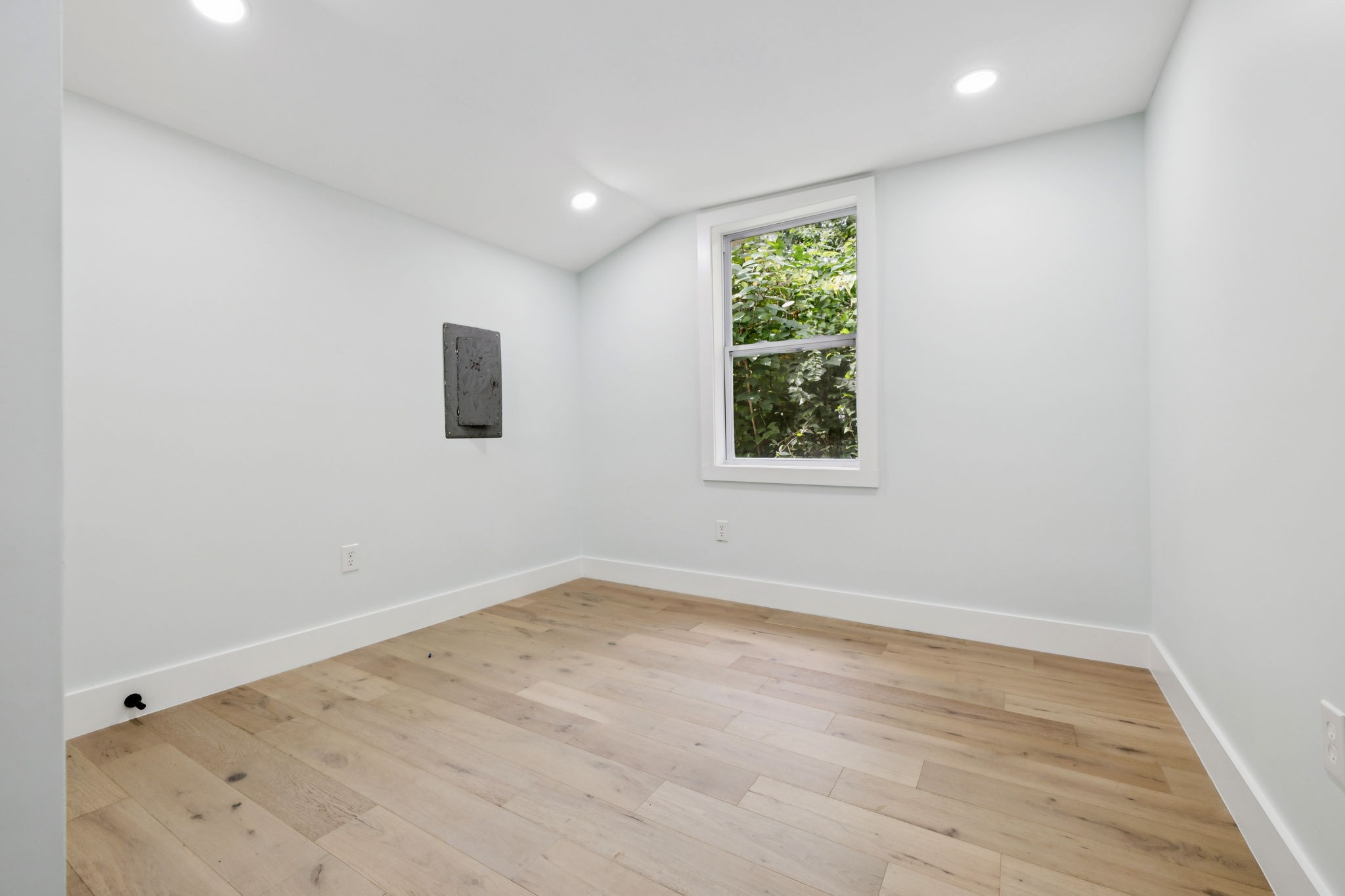 509 Veritas St