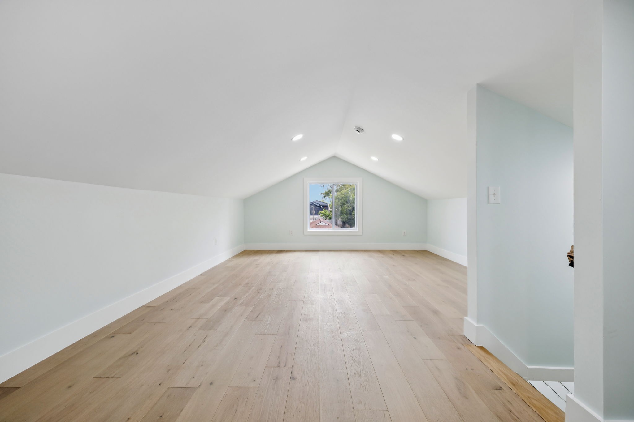 509 Veritas St