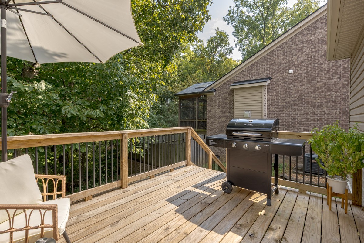 3433 Turfway Ln