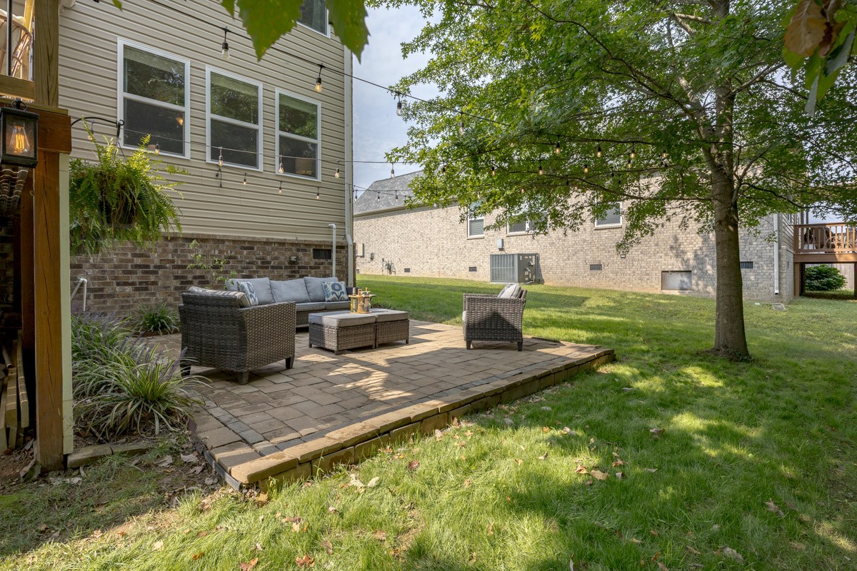 3433 Turfway Ln