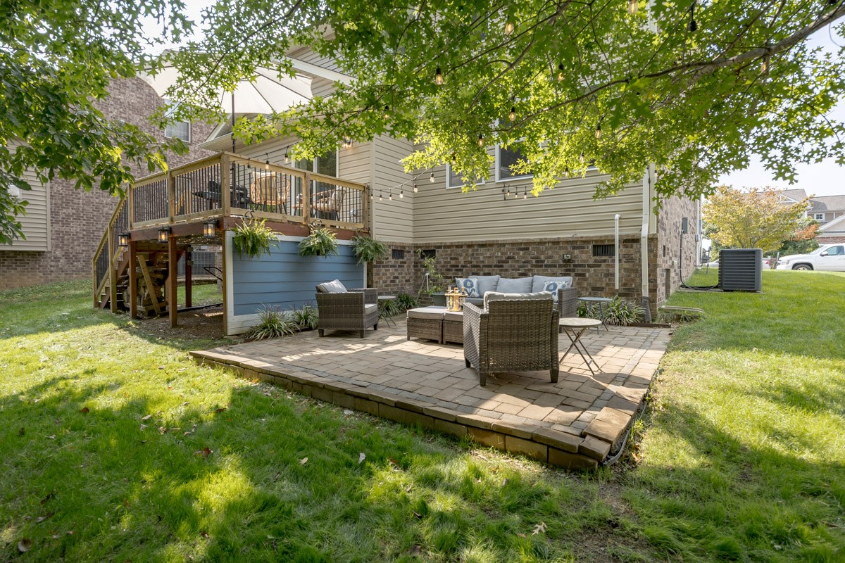 3433 Turfway Ln