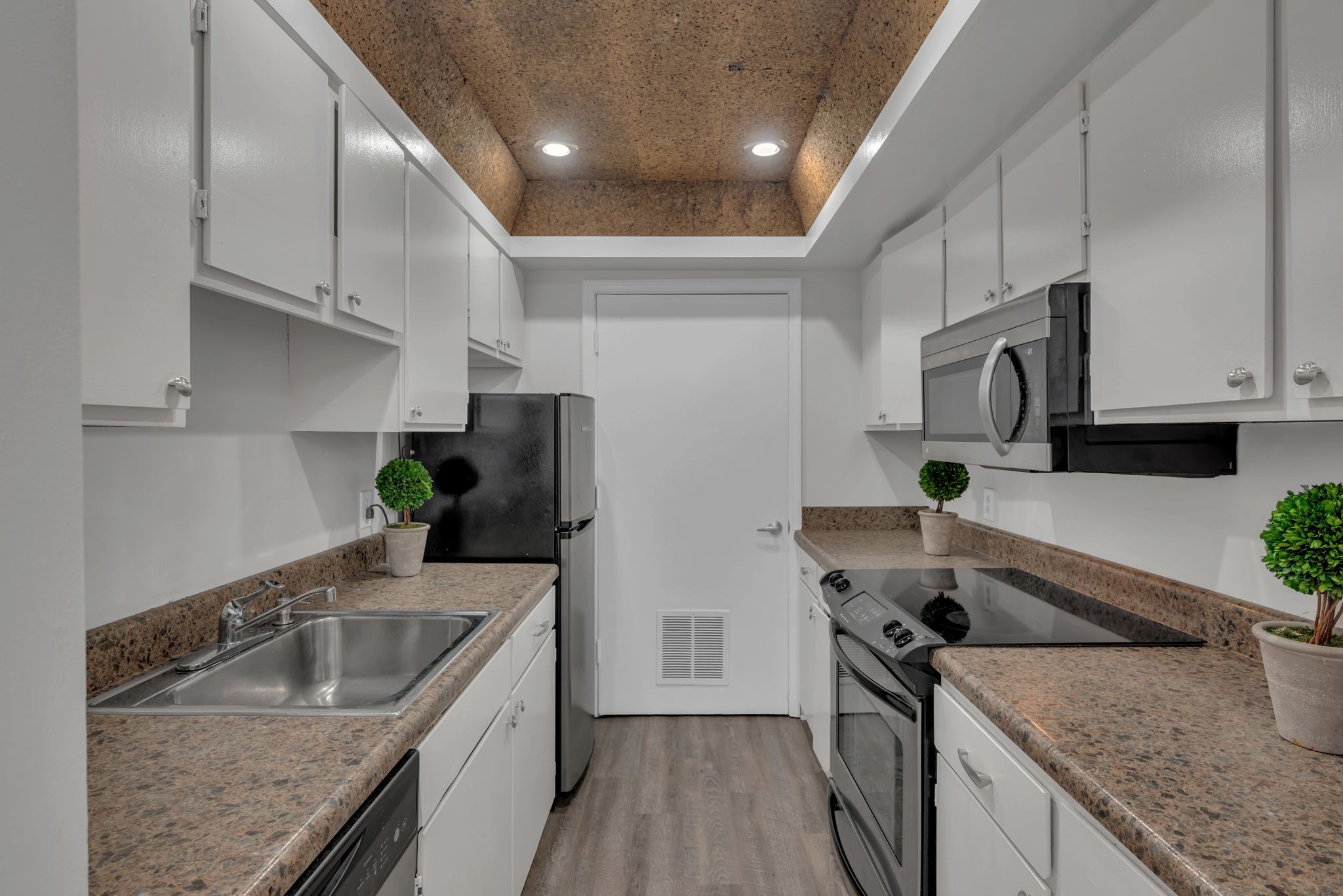 5025 Hillsboro Pike Unit: 14Q