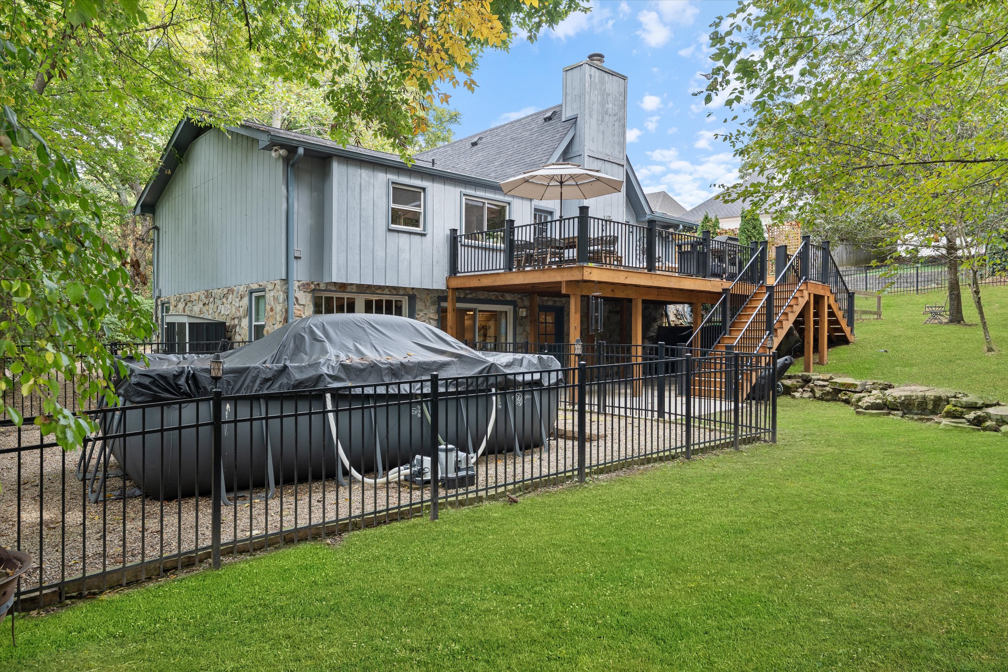 7226 Mark Dr