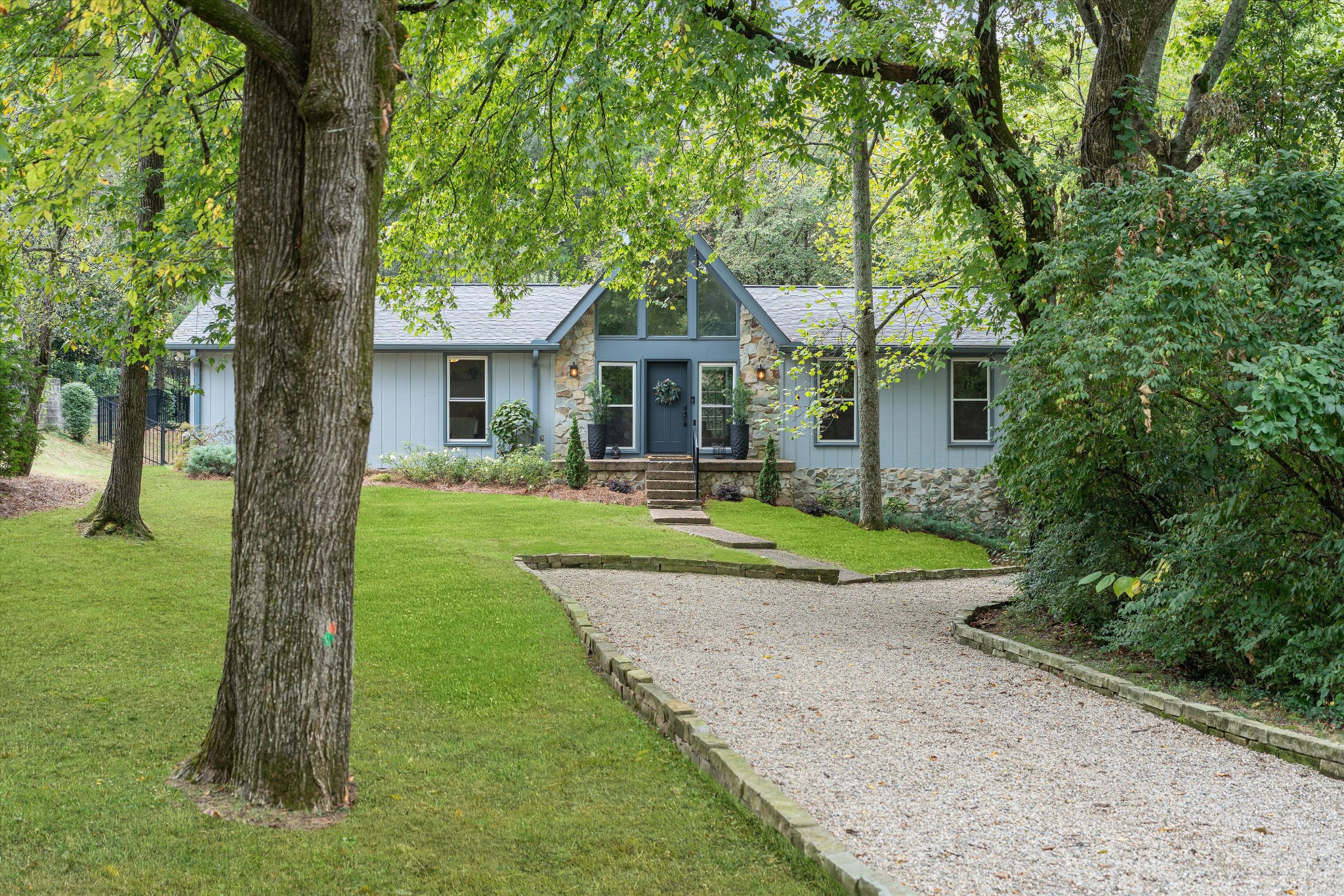 7226 Mark Dr