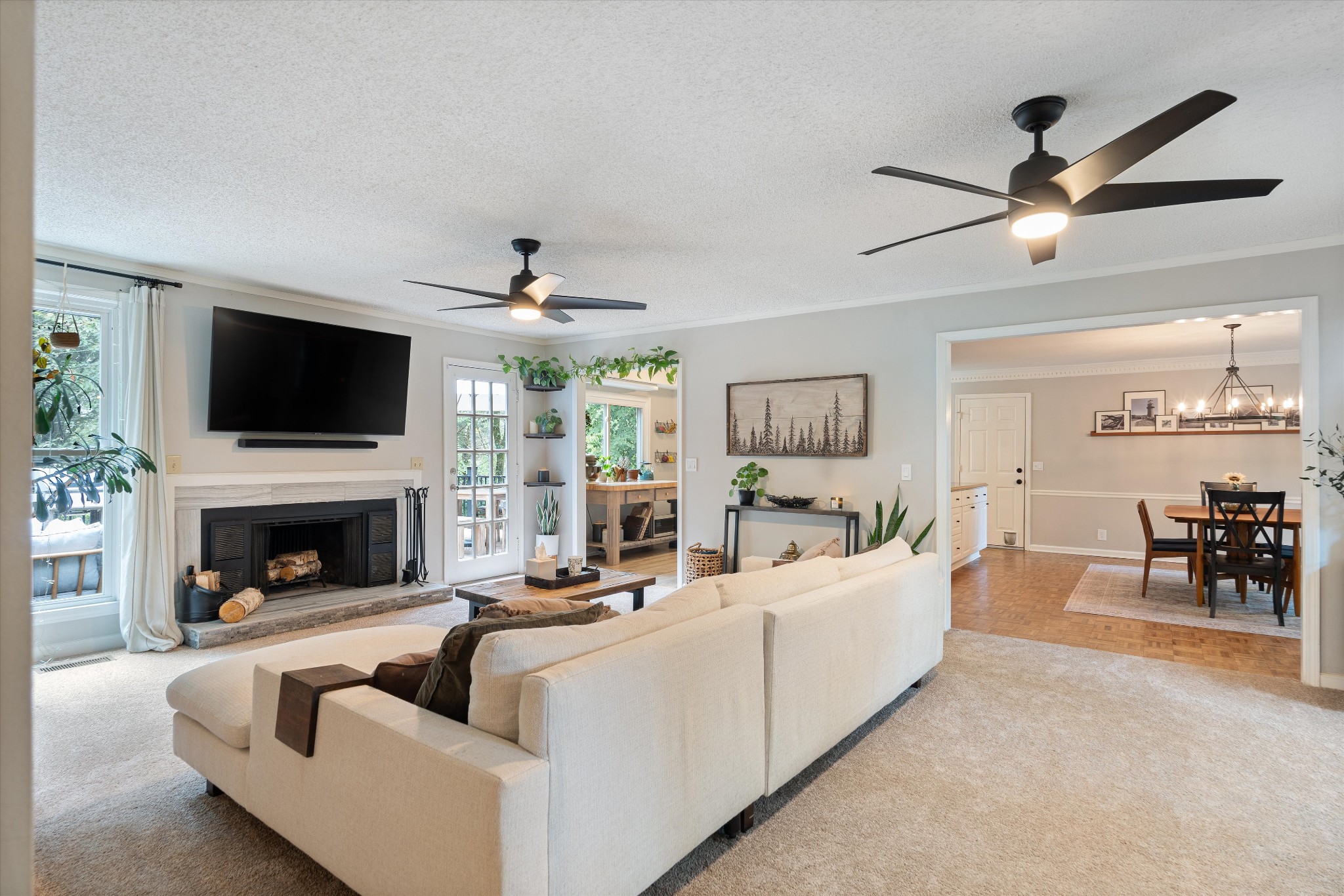 7226 Mark Dr