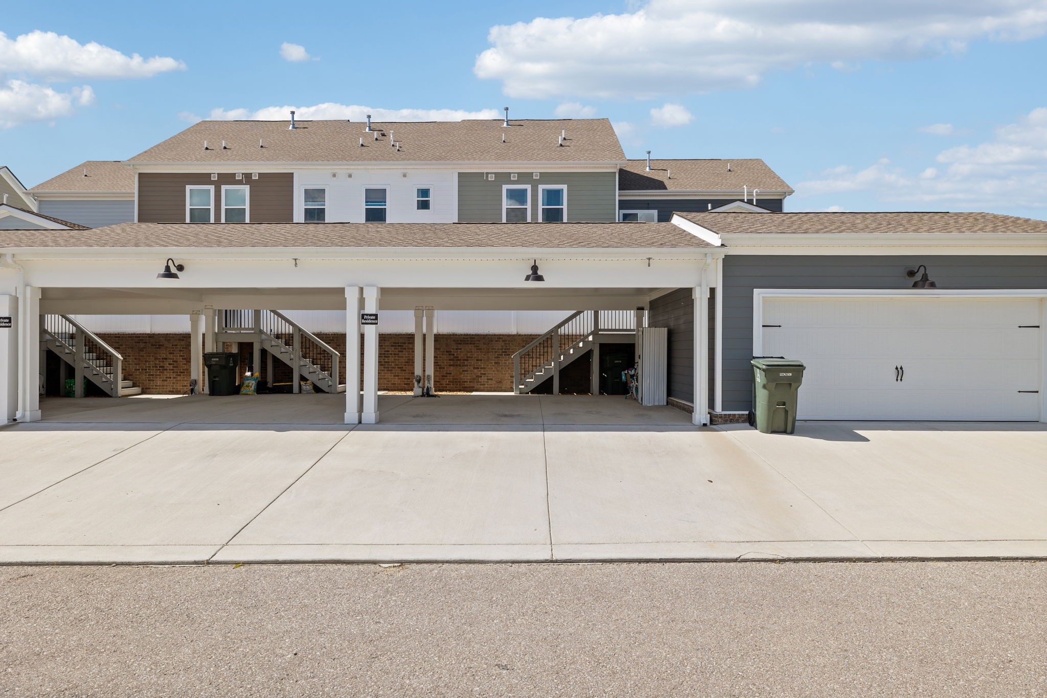 856 Westcott Ln