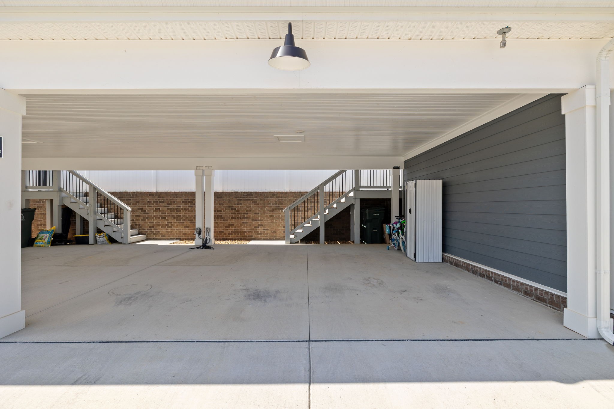 856 Westcott Ln